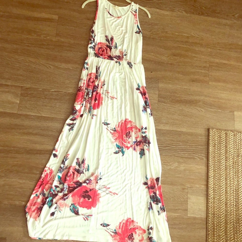 Ivory floral print tank maxi dress with pockets